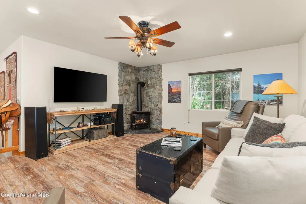 11917 N Church Road Rathdrum ID 83858
