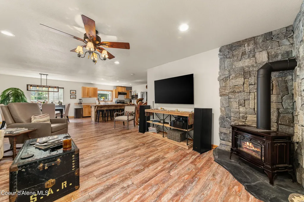 11917 N Church Road Rathdrum ID 83858