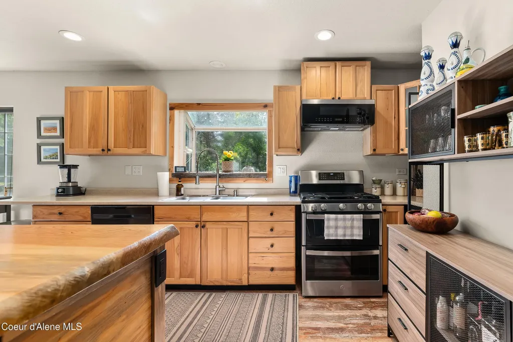 11917 N Church Road Rathdrum ID 83858