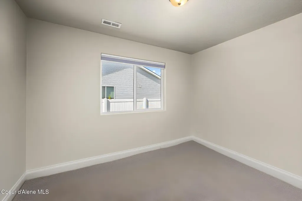 9852 N Berkshire Street Hayden ID 83835