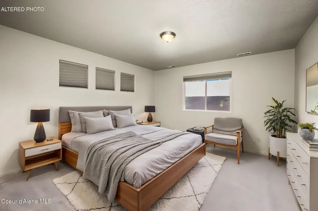 9852 N Berkshire Street Hayden ID 83835