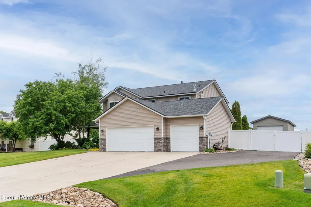 2492 W Evening Star Road Post Falls ID 83854
