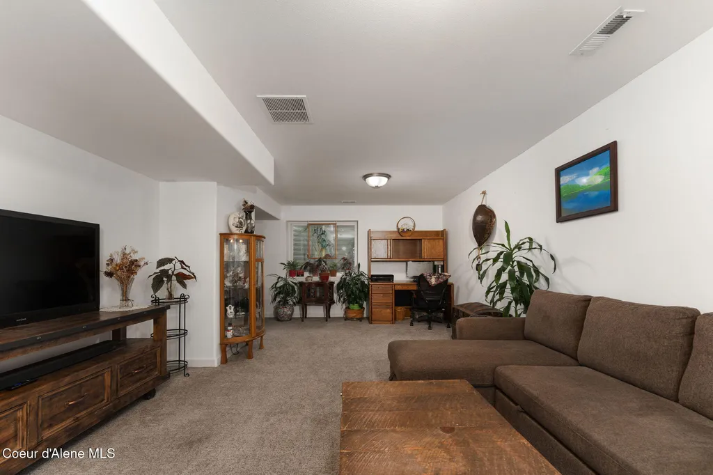 2492 W Evening Star Road Post Falls ID 83854