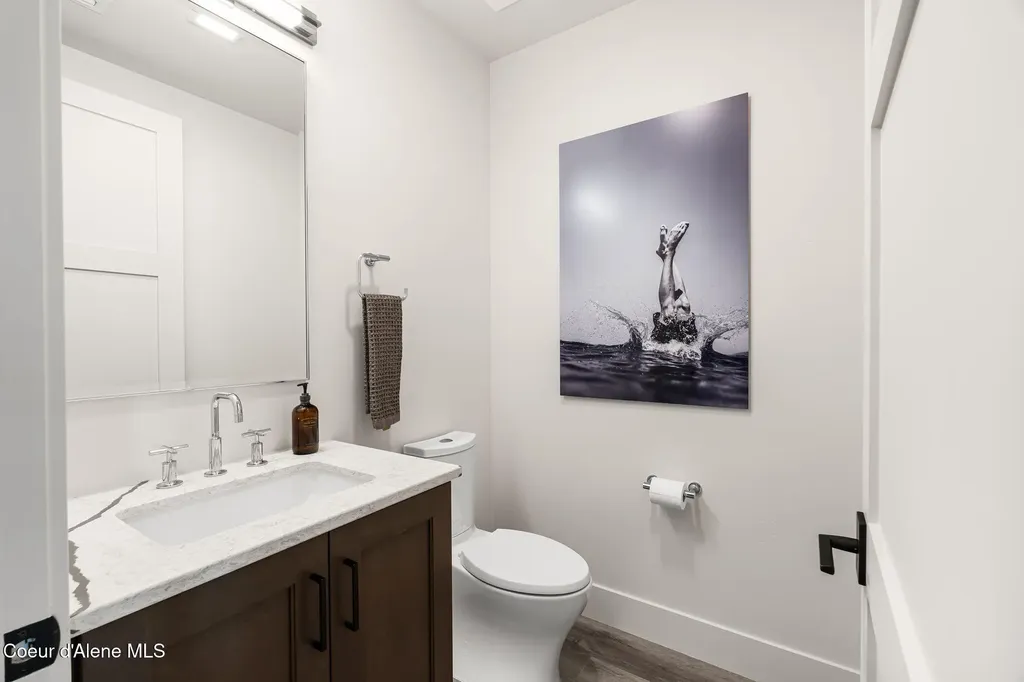 802 Sandpoint Avenue Sandpoint ID 83864