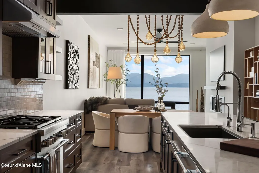 802 Sandpoint Avenue Sandpoint ID 83864