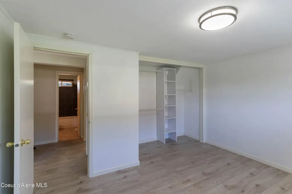 632 Roberson Way Sandpoint ID 83864