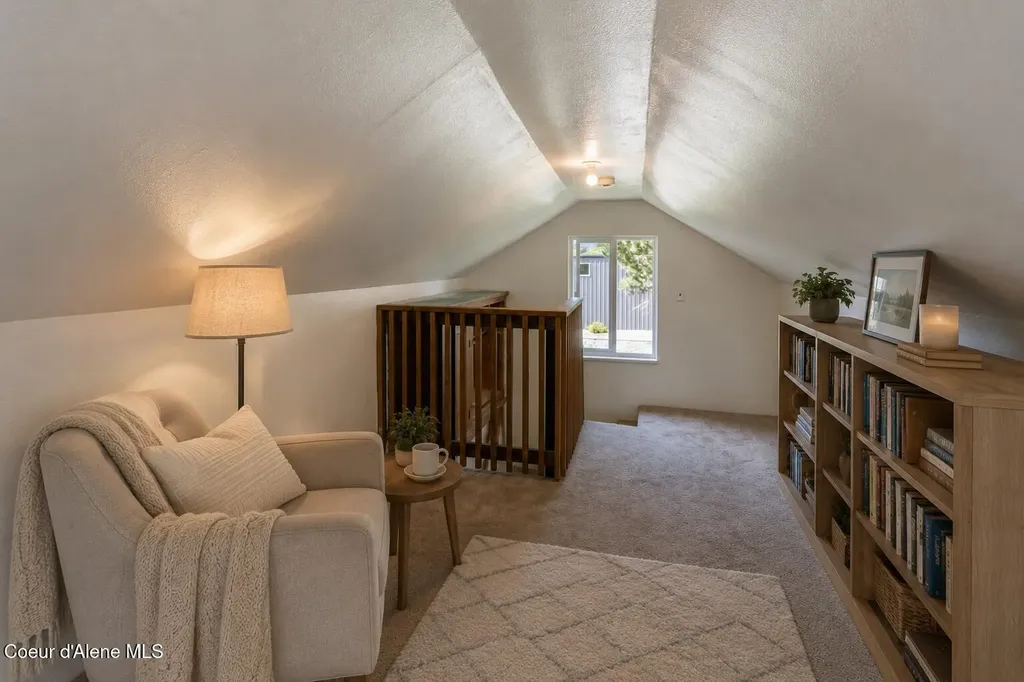 632 Roberson Way Sandpoint ID 83864