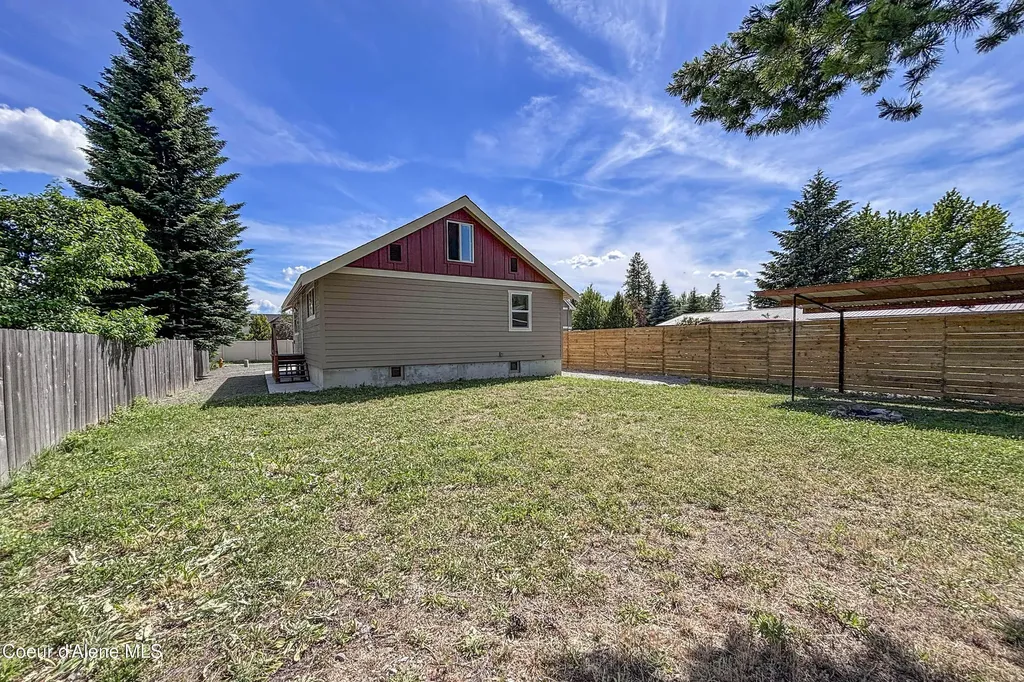 632 Roberson Way Sandpoint ID 83864