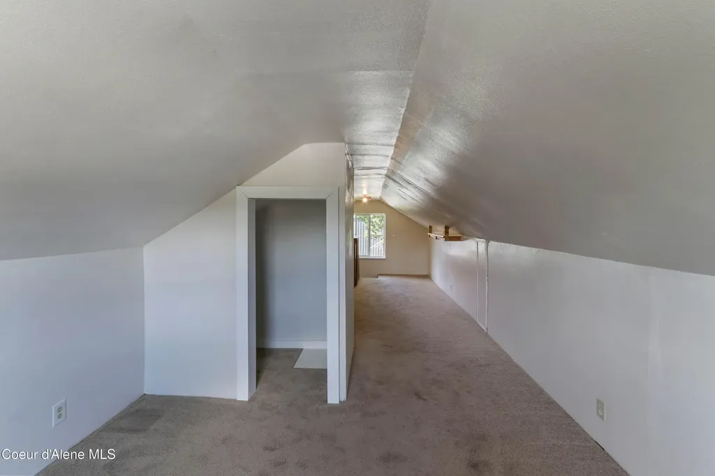 632 Roberson Way Sandpoint ID 83864