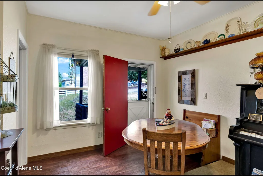 134 N Frederick Avenue Harrison ID 83833