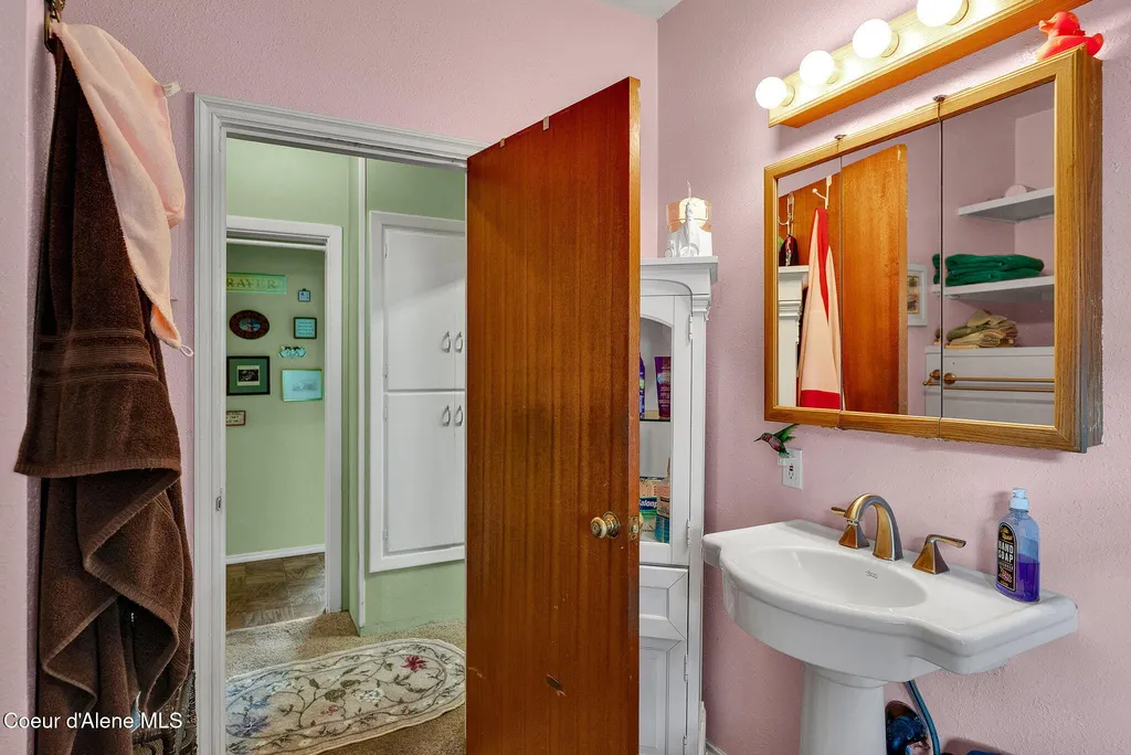 134 N Frederick Avenue Harrison ID 83833