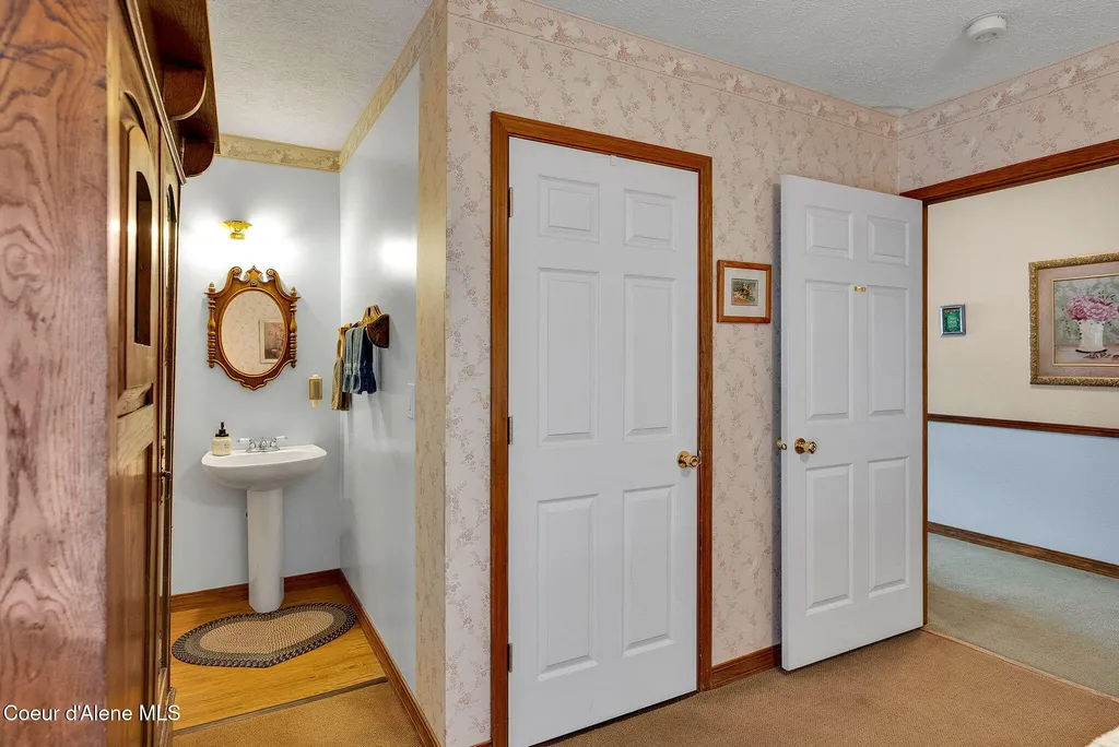 134 N Frederick Avenue Harrison ID 83833