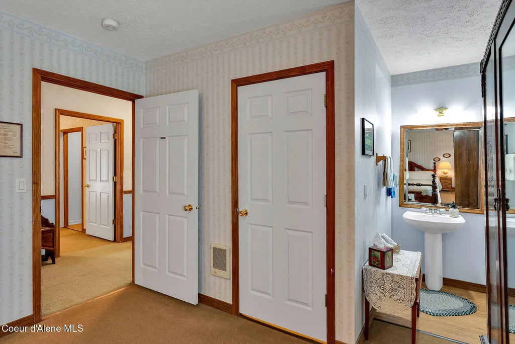 134 N Frederick Avenue Harrison ID 83833
