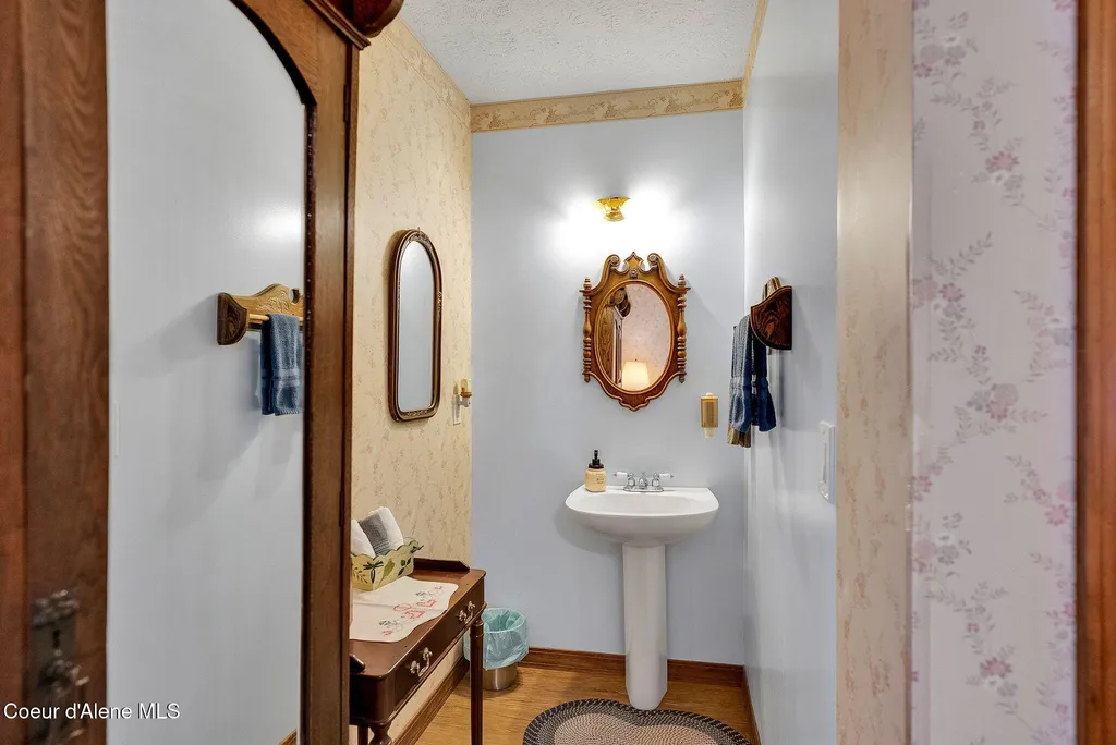 134 N Frederick Avenue Harrison ID 83833