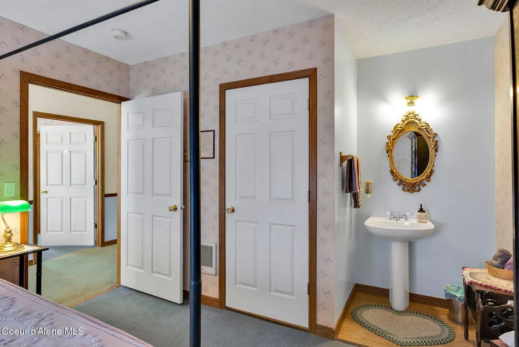134 N Frederick Avenue Harrison ID 83833