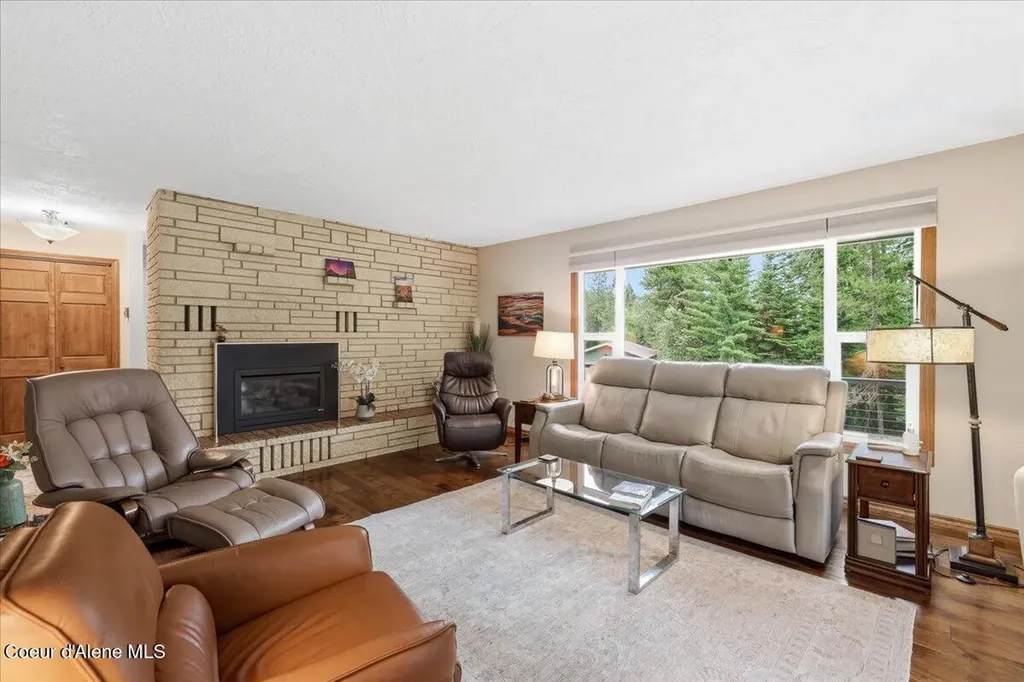 380 Electric Avenue Kingston ID 83839