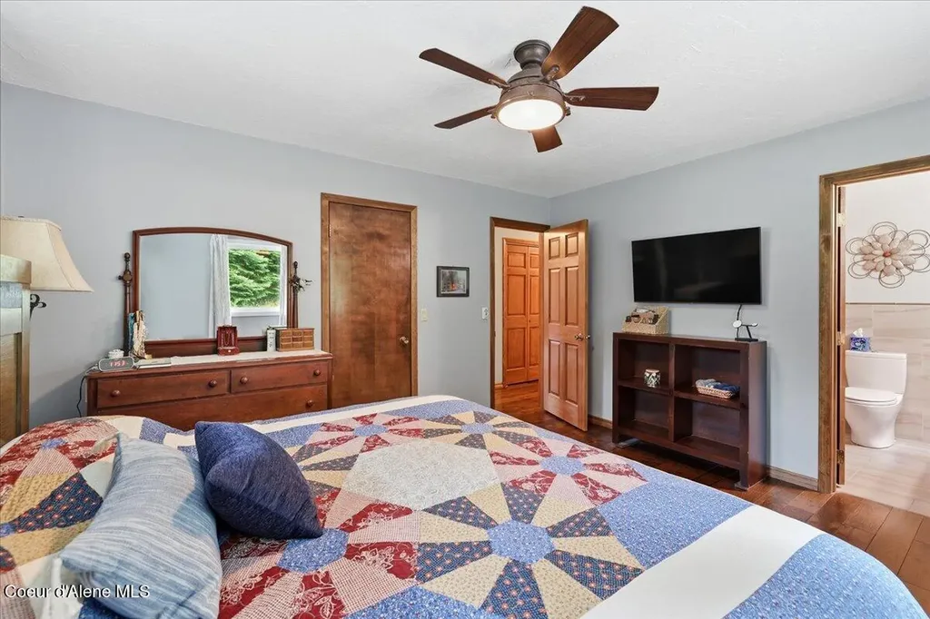 380 Electric Avenue Kingston ID 83839