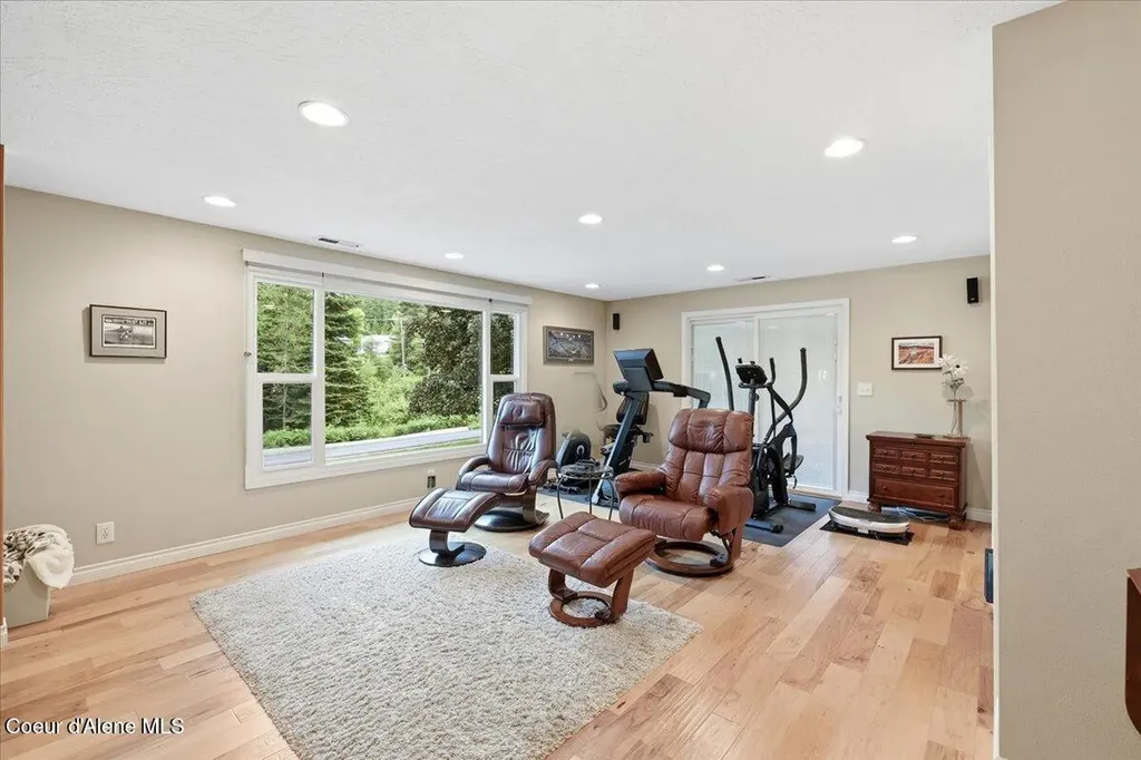 380 Electric Avenue Kingston ID 83839
