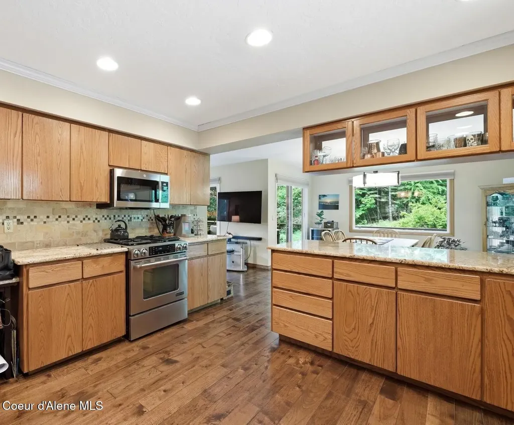 380 Electric Avenue Kingston ID 83839