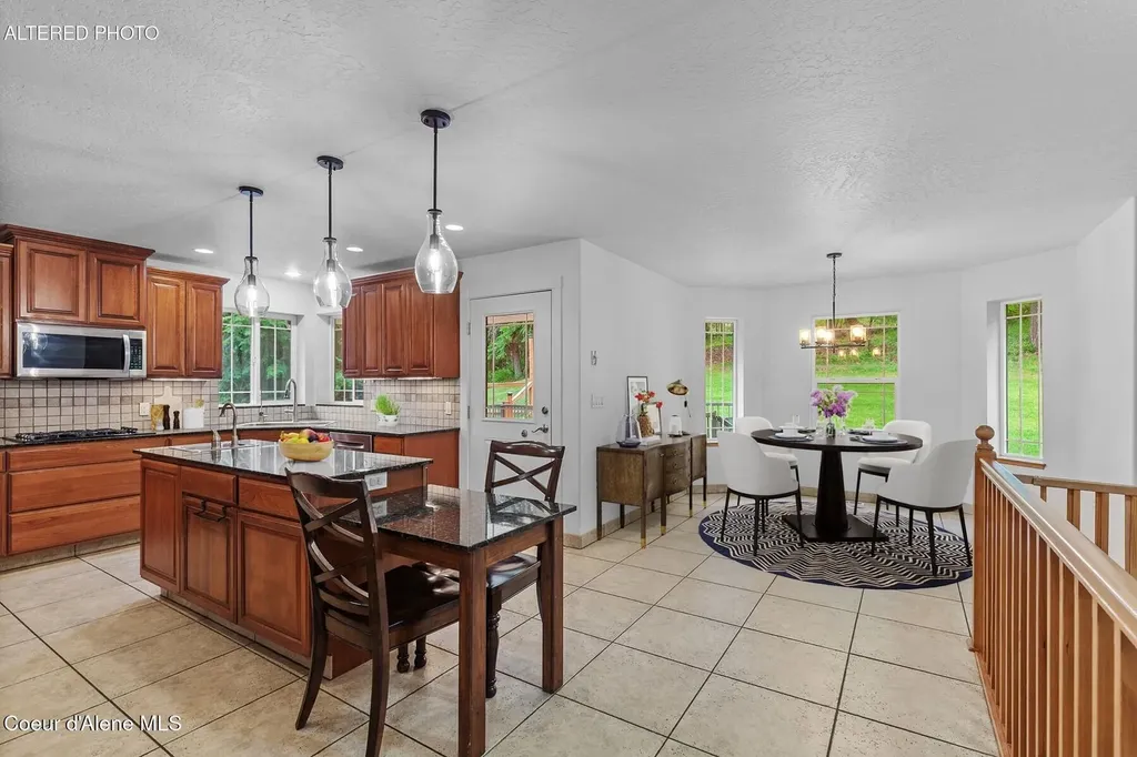11074 W Riverview Drive Post Falls ID 83854