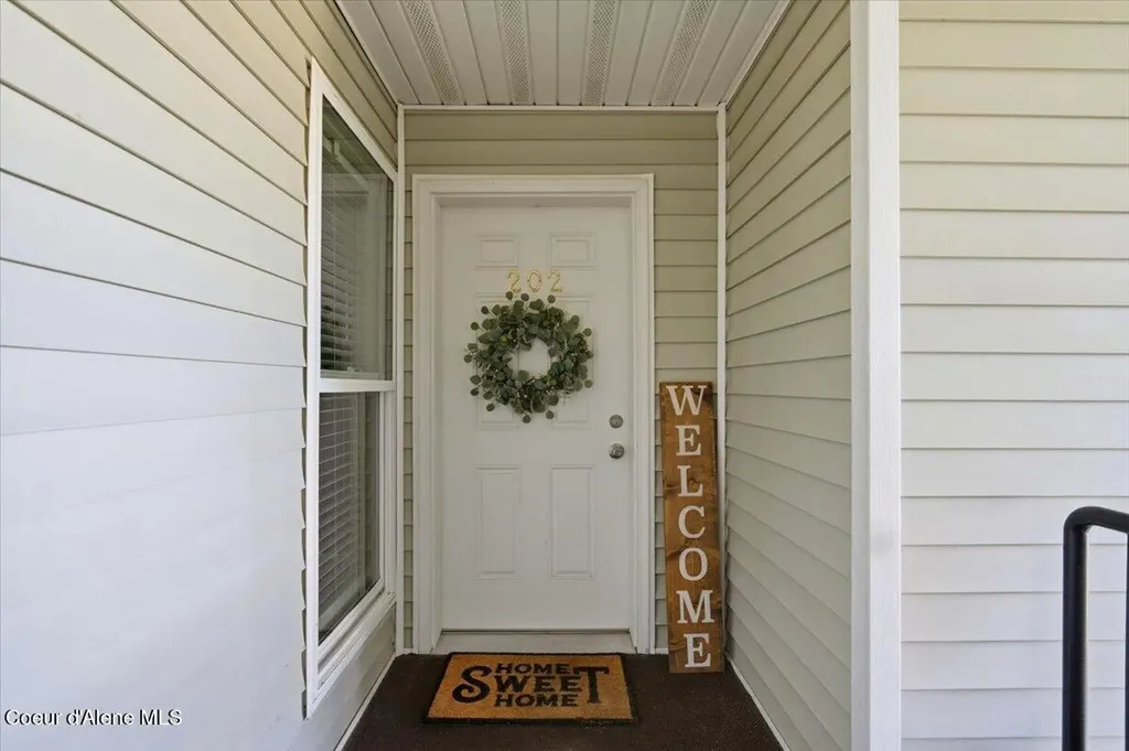 304 N Greensferry Road Post Falls ID 83854