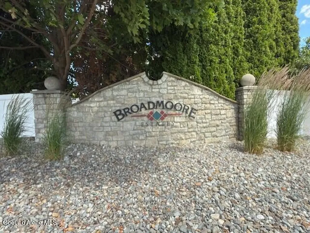 2518 W Berkley Lane Hayden ID 83835