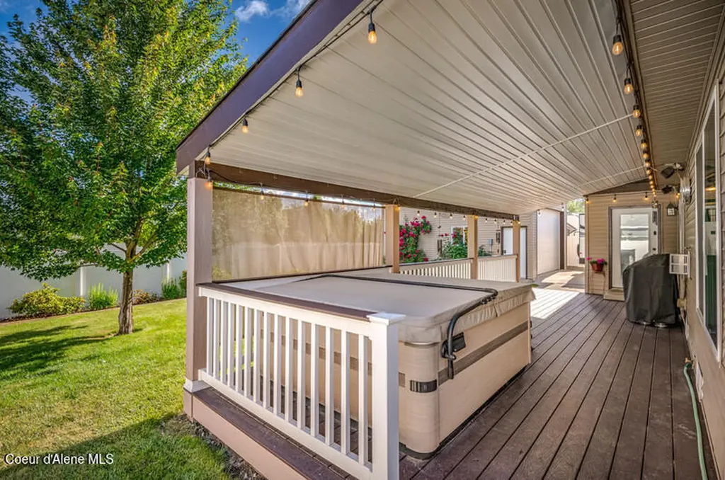 2518 W Berkley Lane Hayden ID 83835