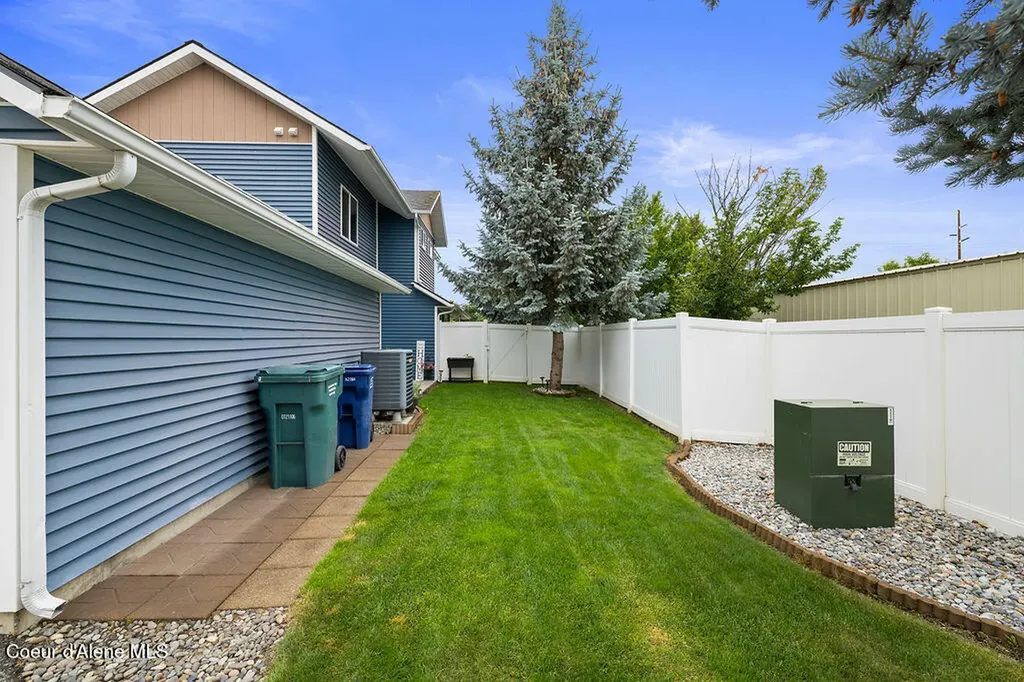 3306 E Lashawn Court Post Falls ID 83854