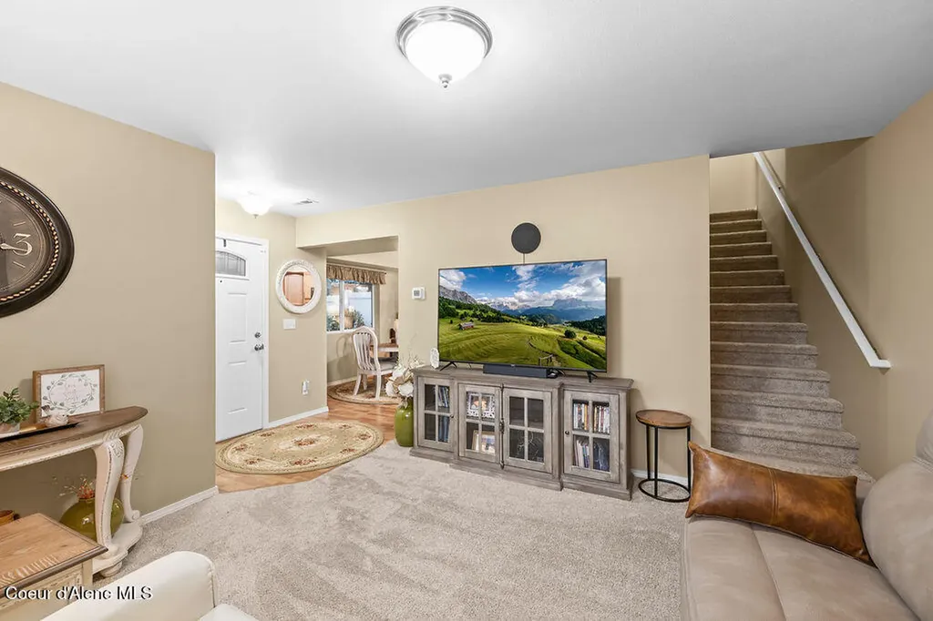 3306 E Lashawn Court Post Falls ID 83854