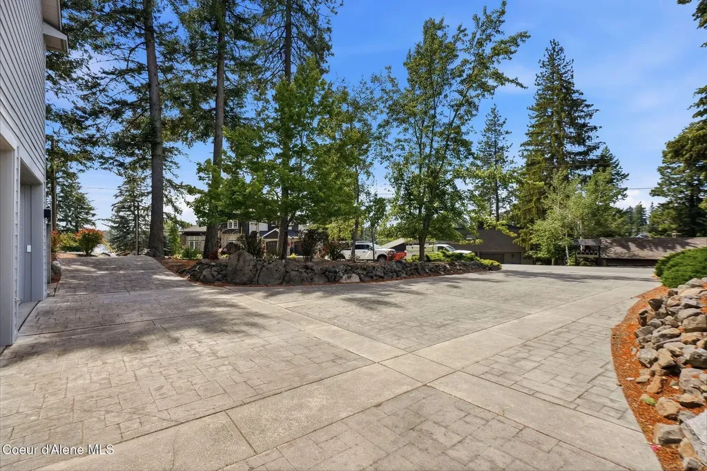 2946 E Point Hayden Drive Hayden Lake ID 83835