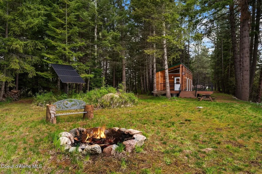 5250 Highway 2 Priest River ID 83856