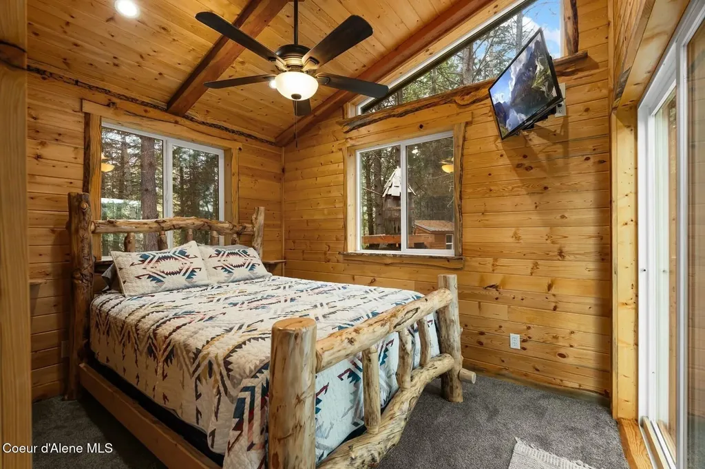 5250 Highway 2 Priest River ID 83856