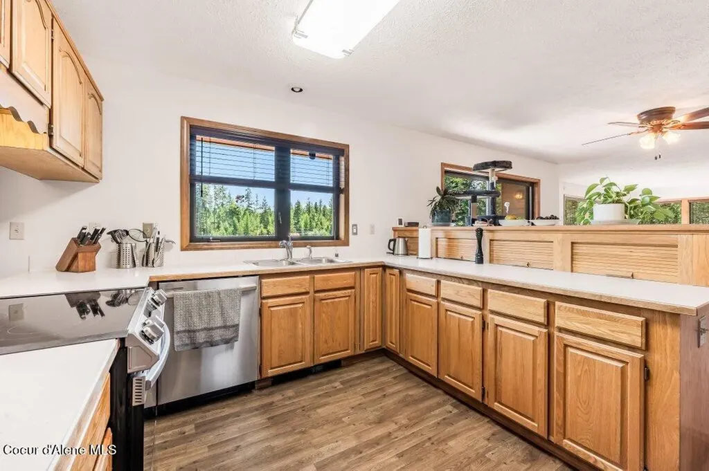 634 Skyhawk Drive Spirit Lake ID 83869