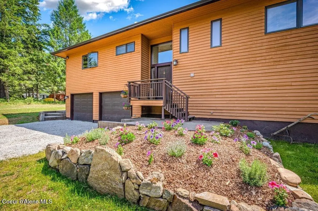 634 Skyhawk Drive Spirit Lake ID 83869