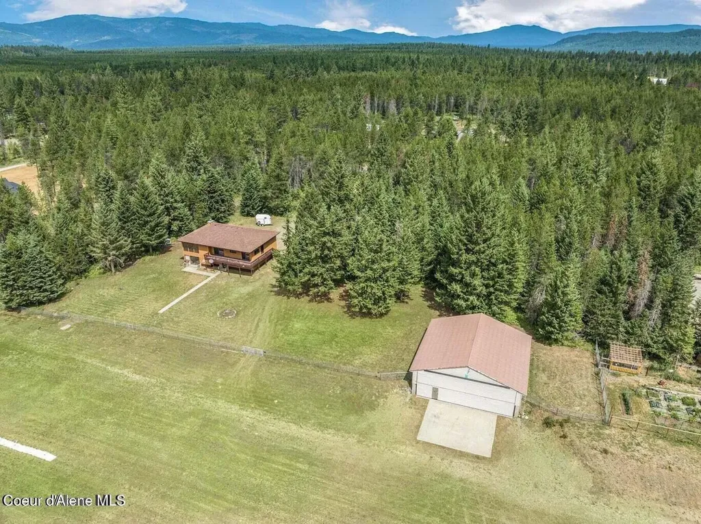 634 Skyhawk Drive Spirit Lake ID 83869