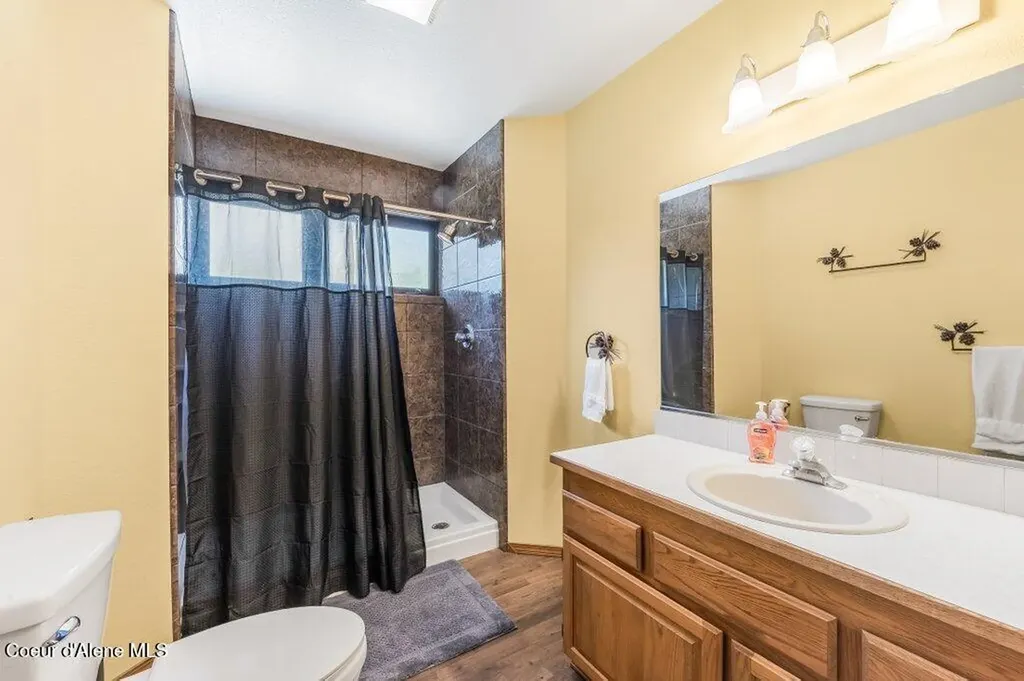634 Skyhawk Drive Spirit Lake ID 83869