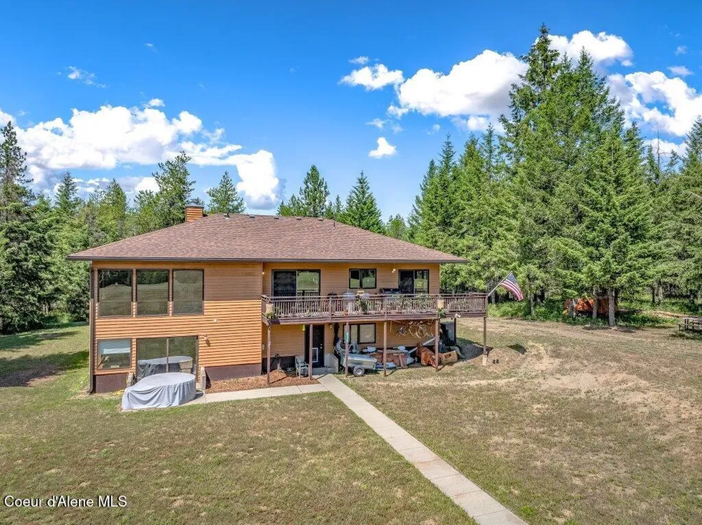 634 Skyhawk Drive Spirit Lake ID 83869