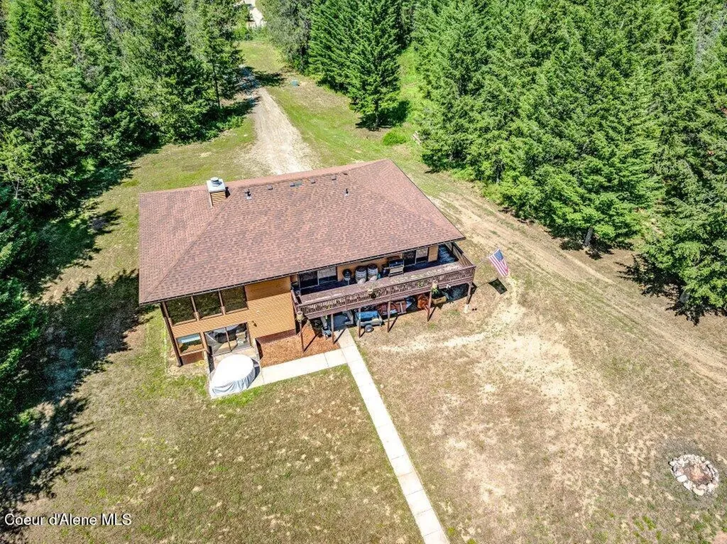 634 Skyhawk Drive Spirit Lake ID 83869