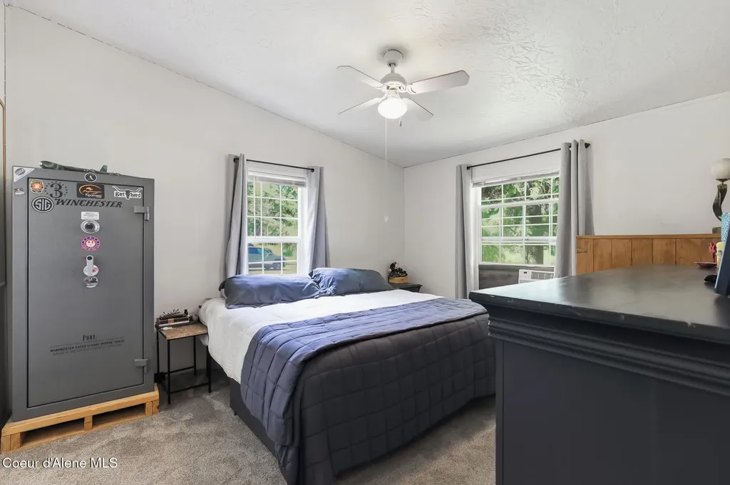 4374 E Timberland Road Athol ID 83801