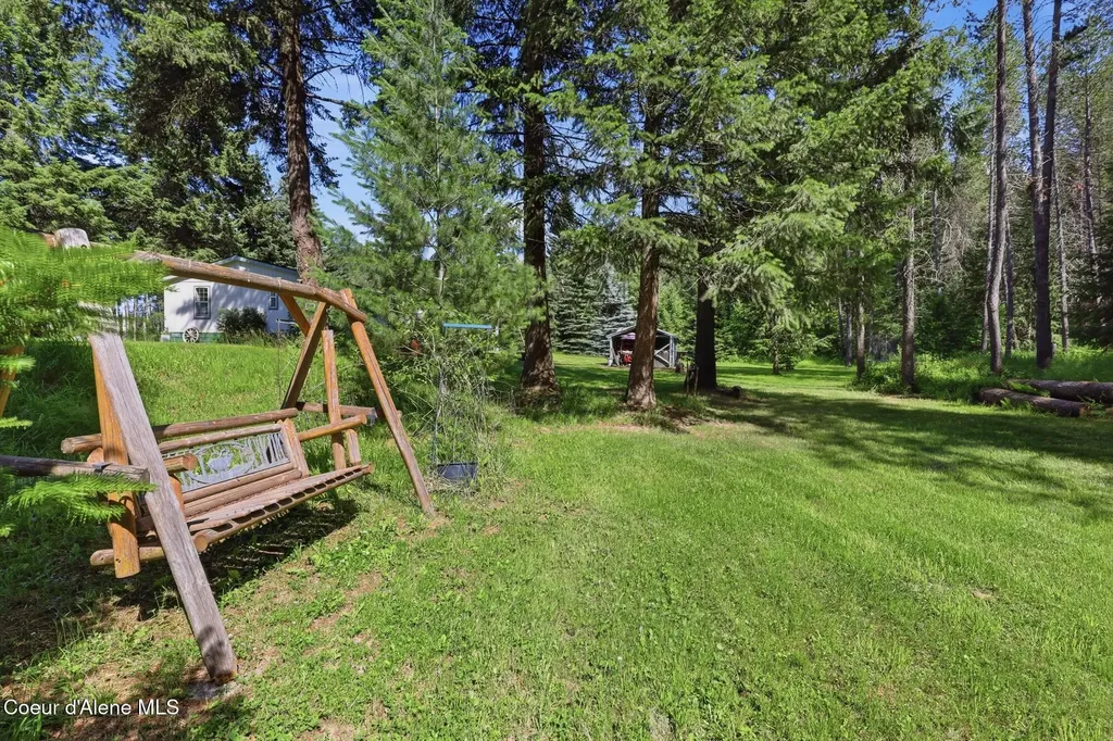4374 E Timberland Road Athol ID 83801