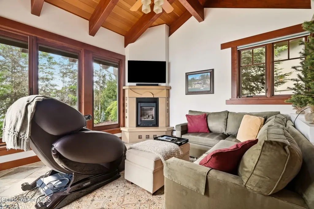 203 Shannon Lane Dover ID 83825