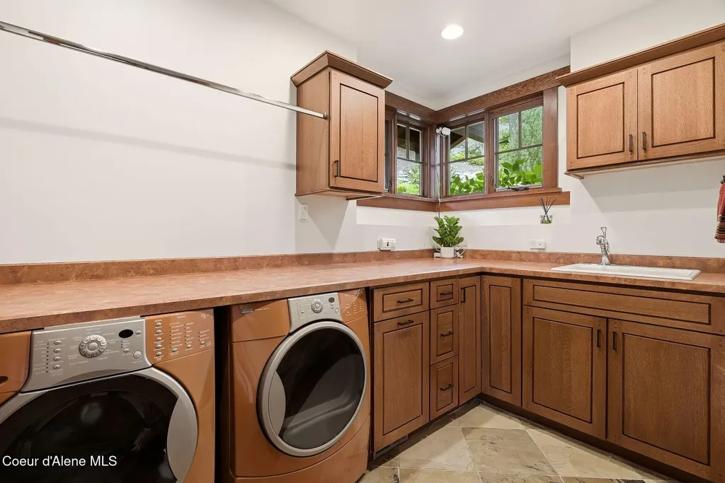 203 Shannon Lane Dover ID 83825