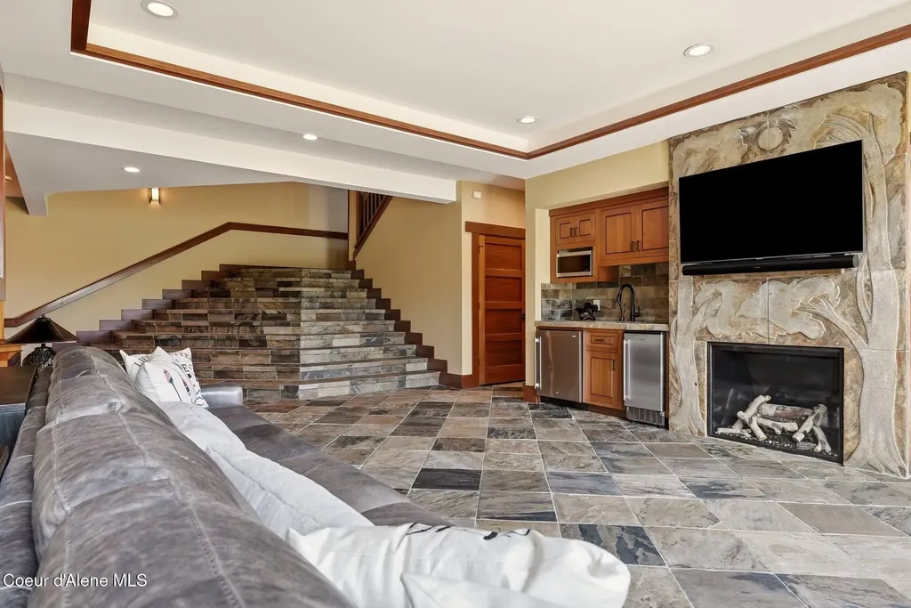 203 Shannon Lane Dover ID 83825