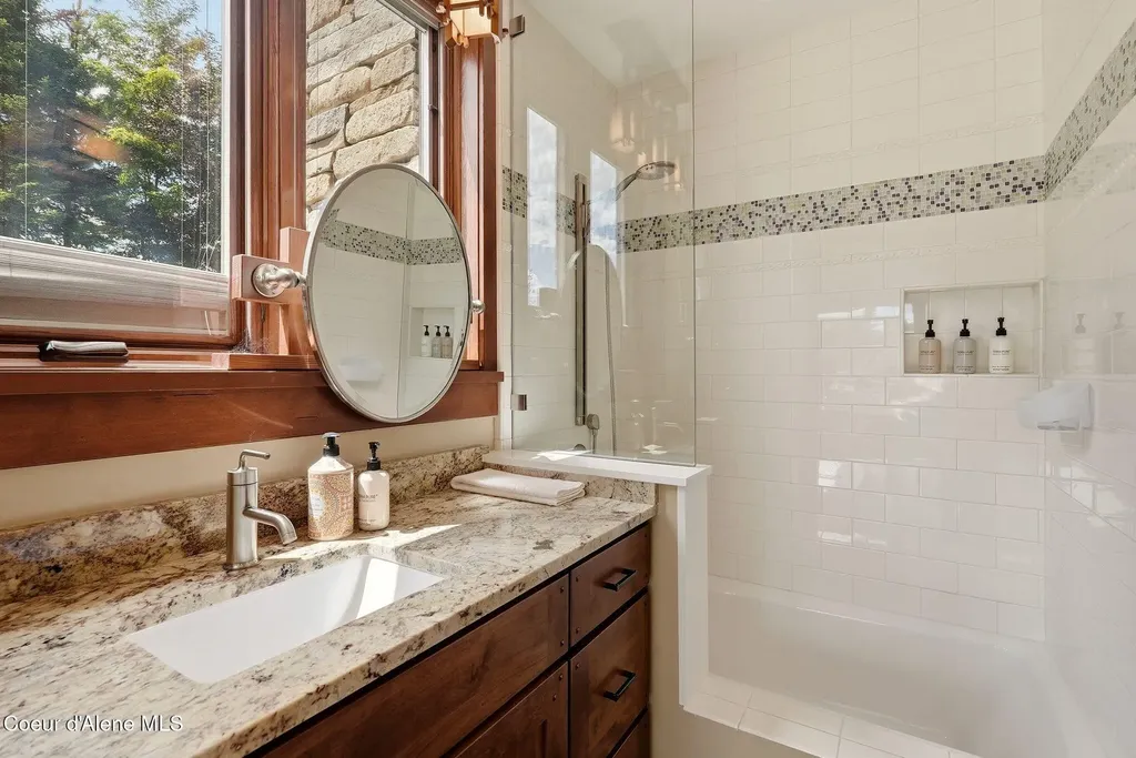 203 Shannon Lane Dover ID 83825