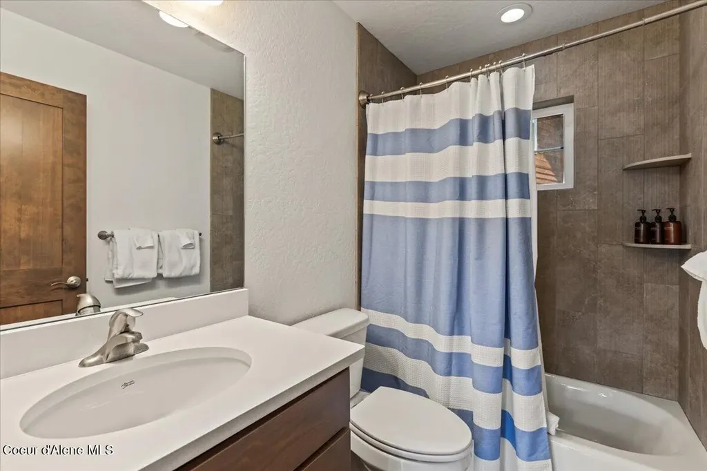 43 Hitchcock Drive Dover ID 83825