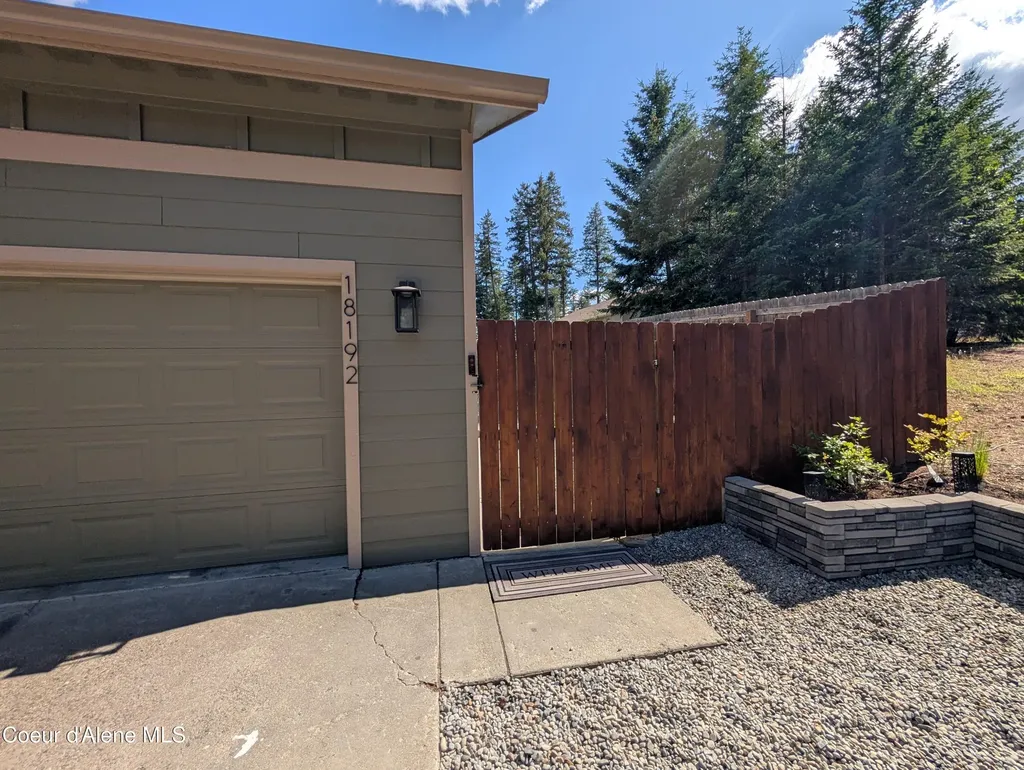 18192 W Spuler Lane Hauser ID 83854