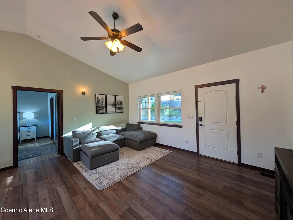 18192 W Spuler Lane Hauser ID 83854