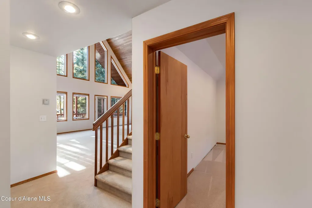 608 Meadowlark Lane Sandpoint ID 83864