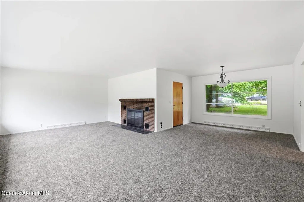 108 W 4th Street Silverton ID 83867