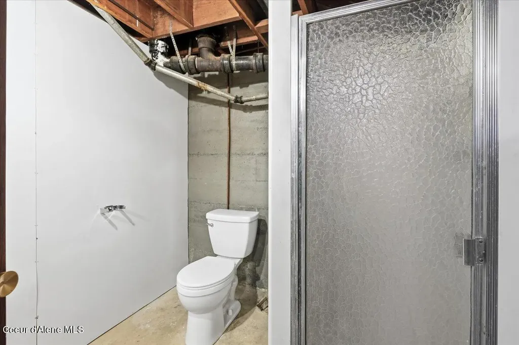 108 W 4th Street Silverton ID 83867